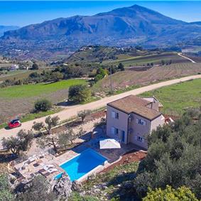 3 bedroom villa with pool, near Scopello, sleeps 6